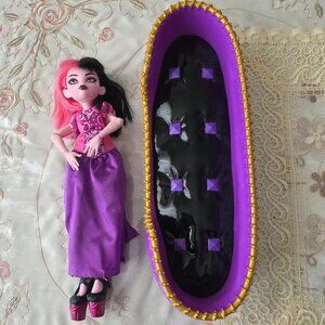 Monster High Doll and Bed Bundle